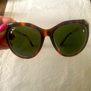 Louis Vuitton authentic sunglasses for women